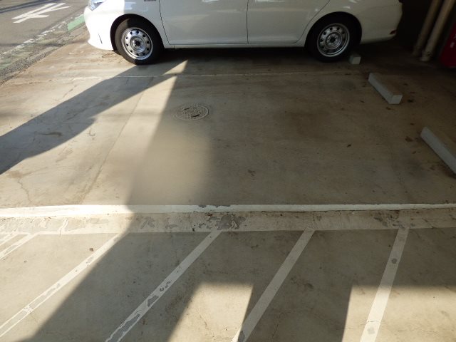 グランステージ東浦和 駐車場