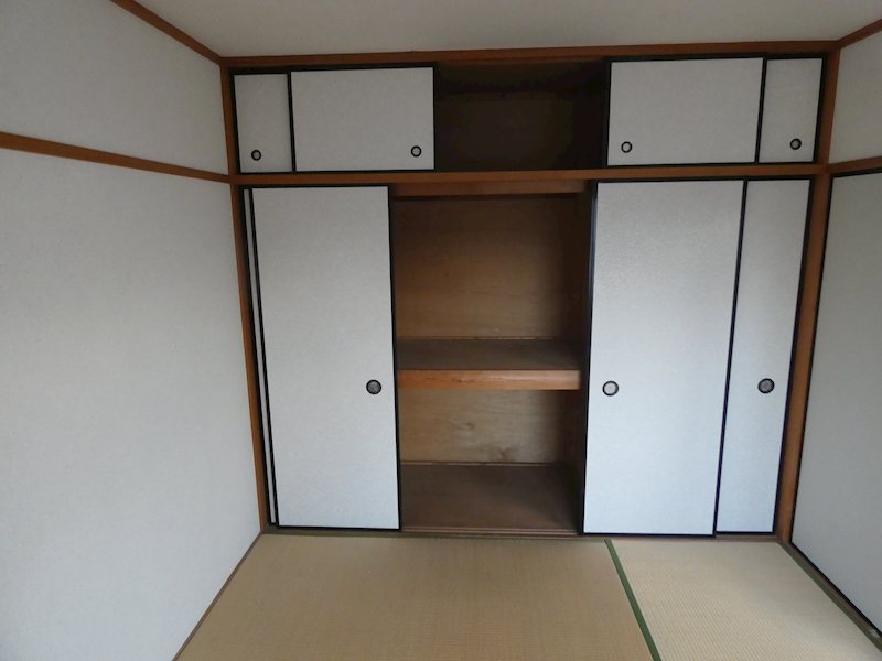 ハイツリバーサイド 収納