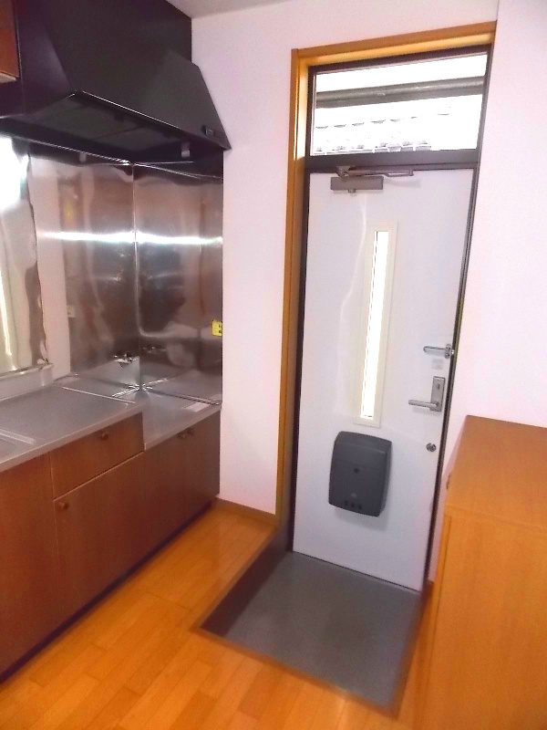 コモンズ 玄関