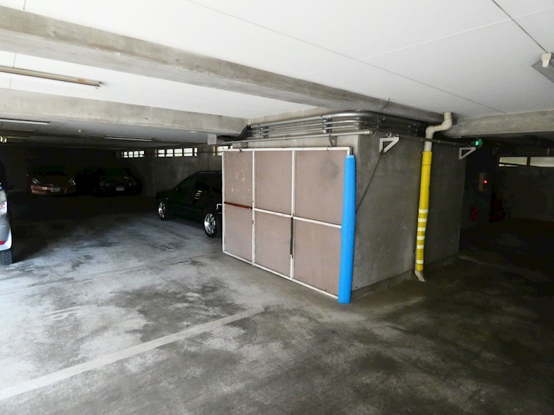 スカイパレス 駐車場