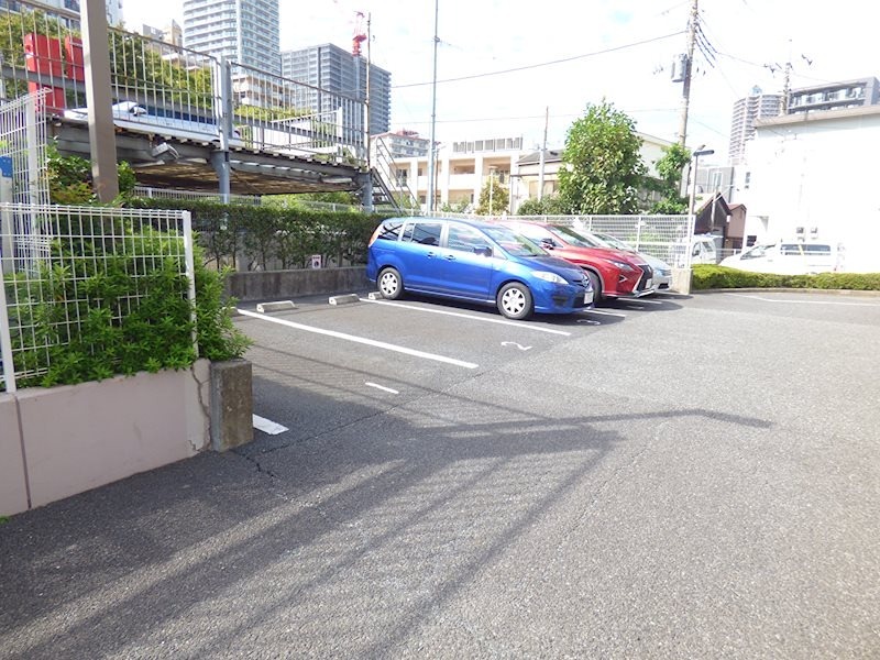 川口本町パークホームズ 駐車場