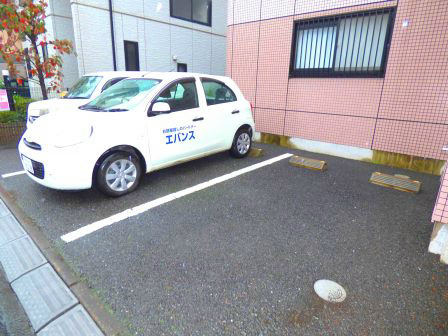 エトワールハイム  駐車場