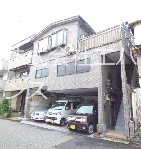 ウットビル 外観