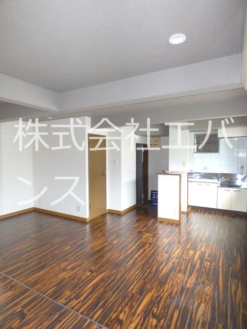 ウットビル その他