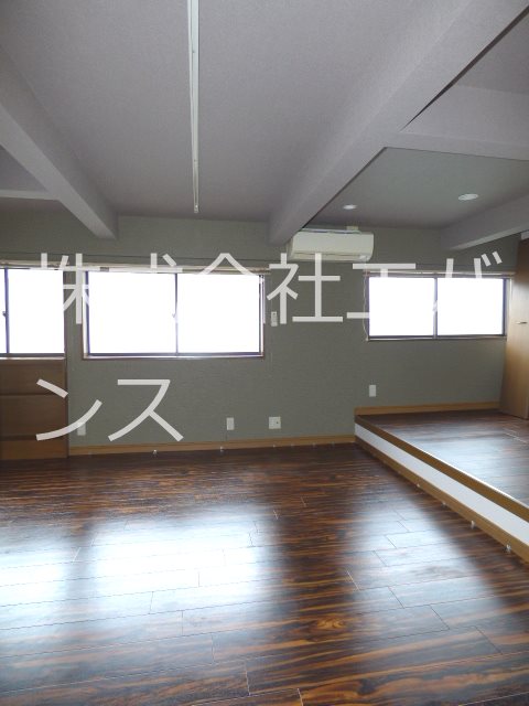 ウットビル その他
