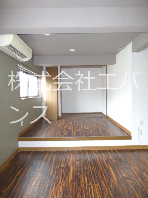 ウットビル その他