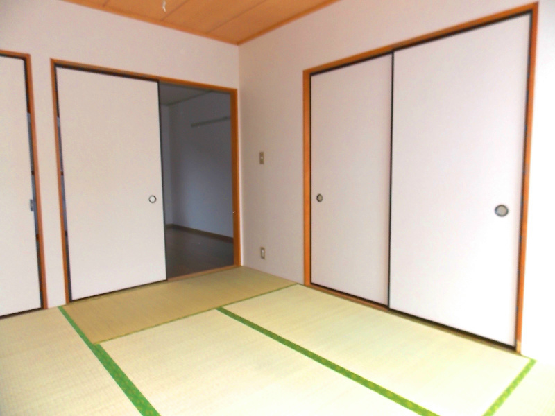 ニュー篠原ハイツ ベッドルーム