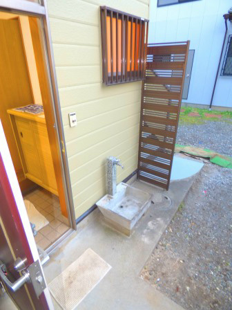 西沢ハイツ 玄関