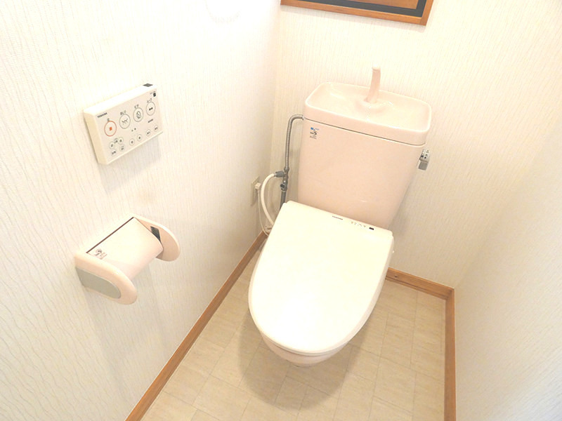 安行領根岸戸建 トイレ