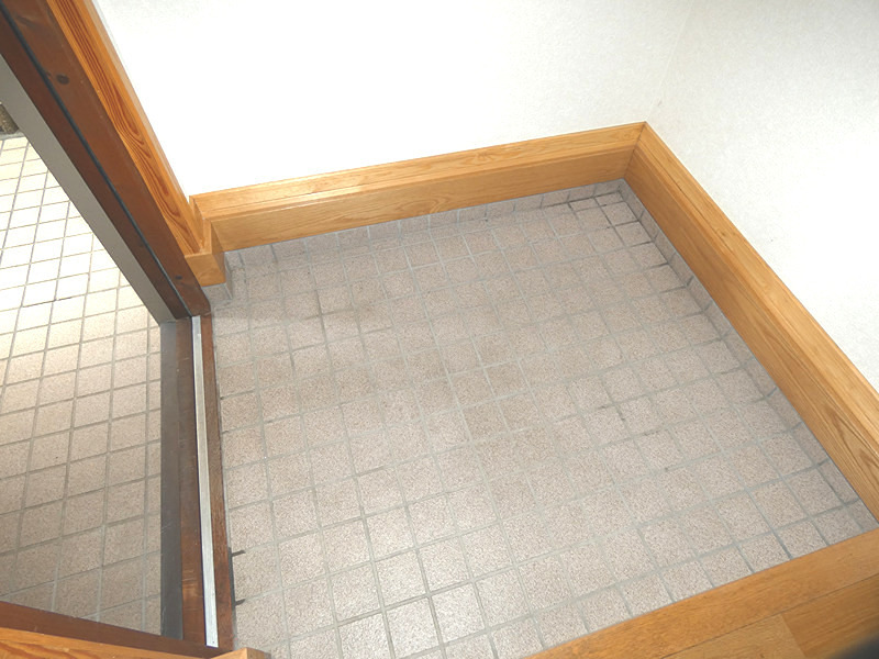 安行領根岸戸建 玄関