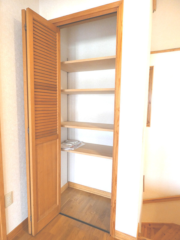 安行領根岸戸建 収納