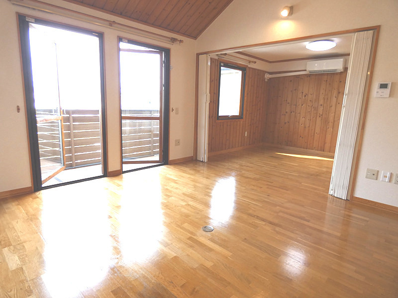 安行領根岸戸建 リビング