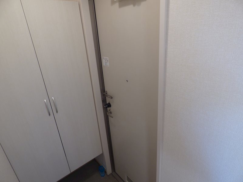 ラフレ仲道D 玄関