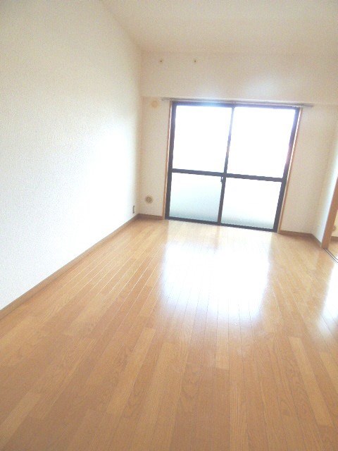 石田マンション ベッドルーム