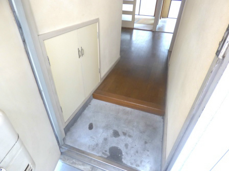 アーバンハイツわらび 玄関