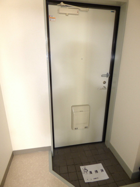 コーポ照力 玄関