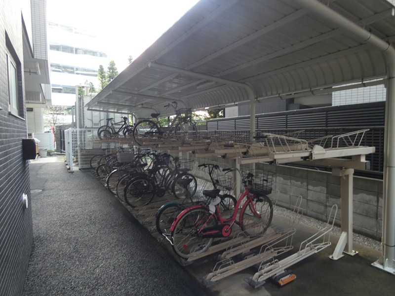 エスティメゾン川口 駐車場