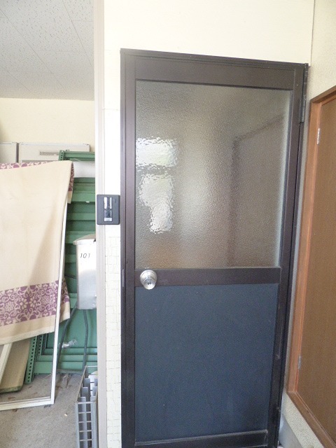 NSハウス 玄関