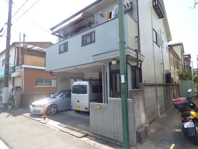 NSハウス 駐車場
