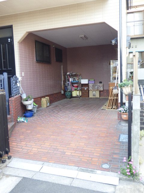 今井邸 駐車場