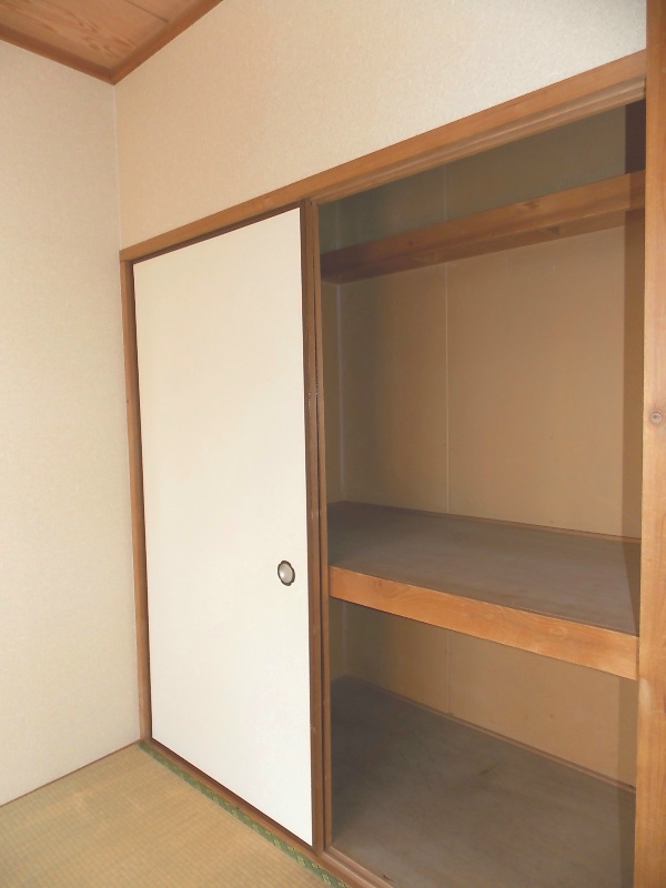 マンションシラヌイ 収納
