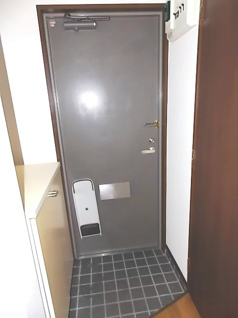 エスティダジュール 玄関