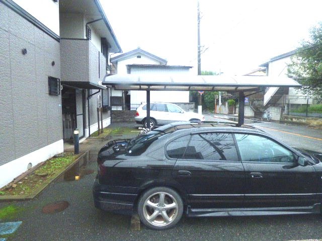 エクセルこだま 駐車場