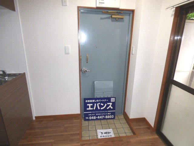 本町スカイコーポ 玄関
