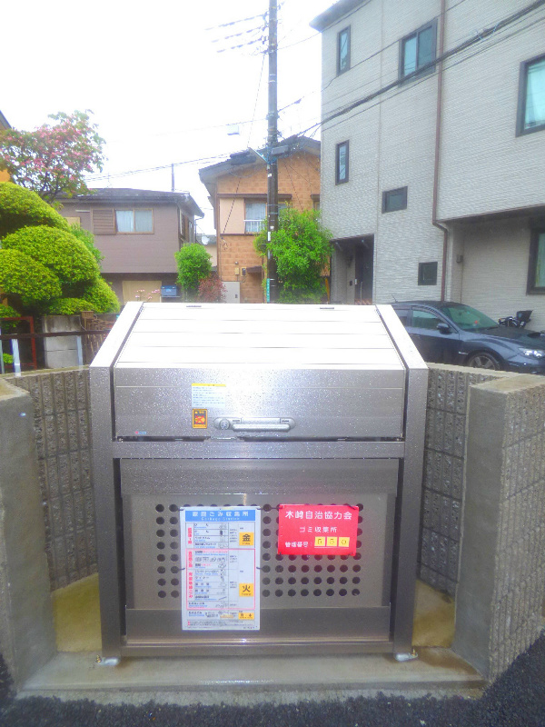 アヴィオール榮 エントランス