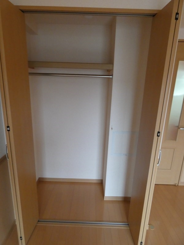 ウィスタリア 収納