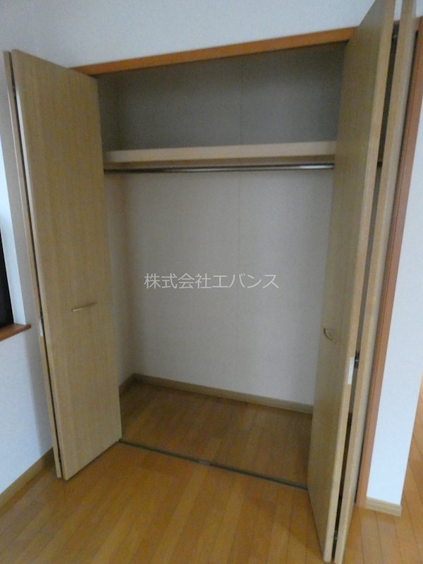 川口市本町三丁目戸建 収納