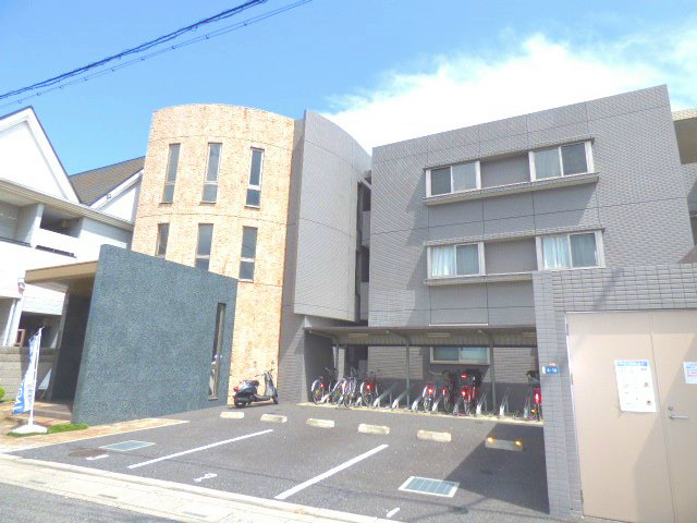 グランプエルタ 外観