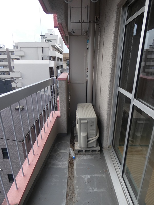 川口第二永谷マンション ベランダ