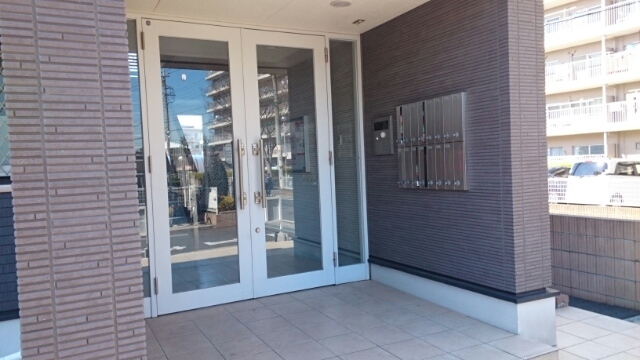 フレール与野本町六番館 エントランス