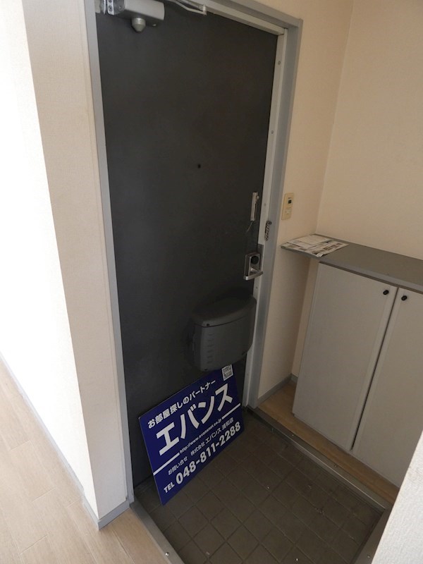 ベジェッサB棟 玄関