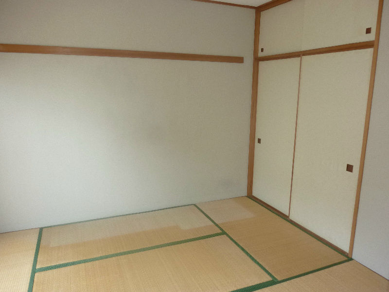 エクレール朝日町 ベッドルーム