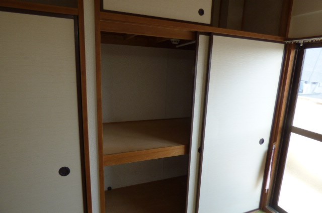 ＳＫハイツ芝新町 収納