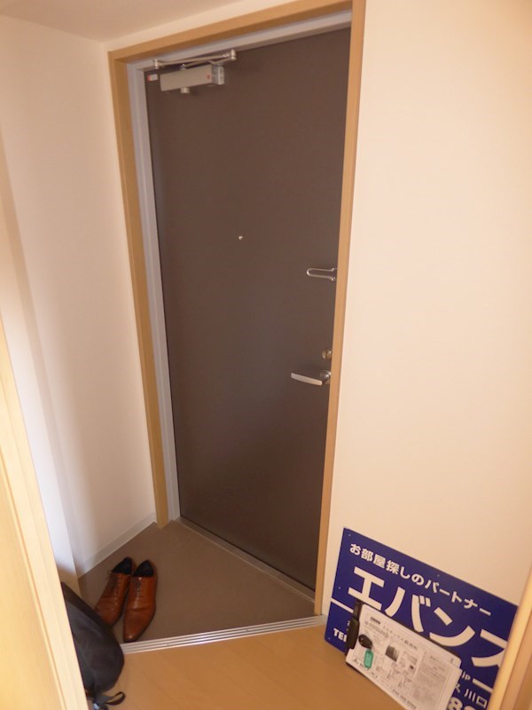 エミネックス蕨南町 玄関