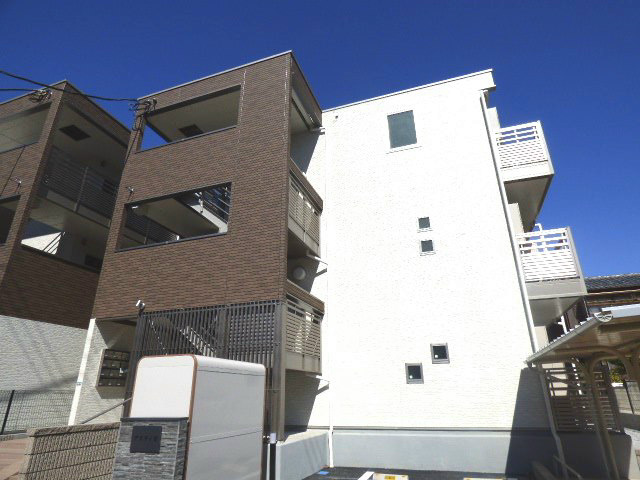 アスティオ 外観