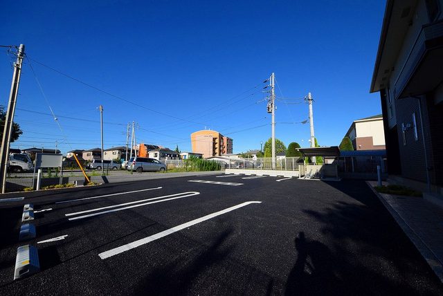 ハル 駐車場