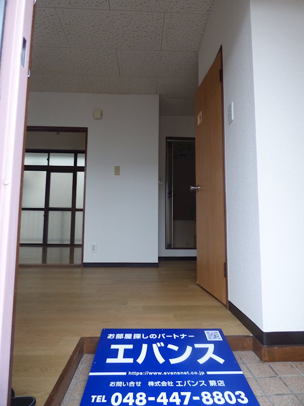 クロノス蕨 玄関