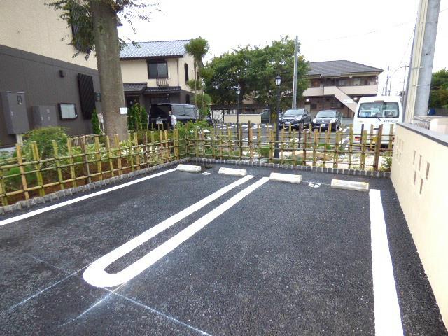 La・Luce Keyaki 駐車場