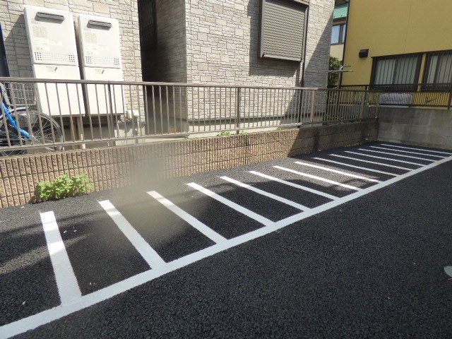 アーバンコート浦和 駐車場