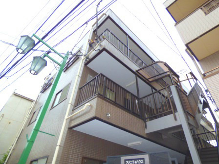 アメニティーハウス 外観