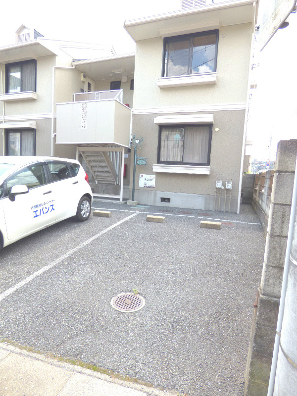 アプト93 駐車場