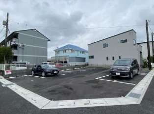 ステーシア 駐車場
