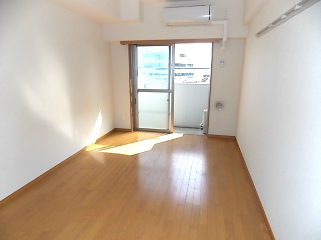 アルファコート西川口Ⅳ リビング