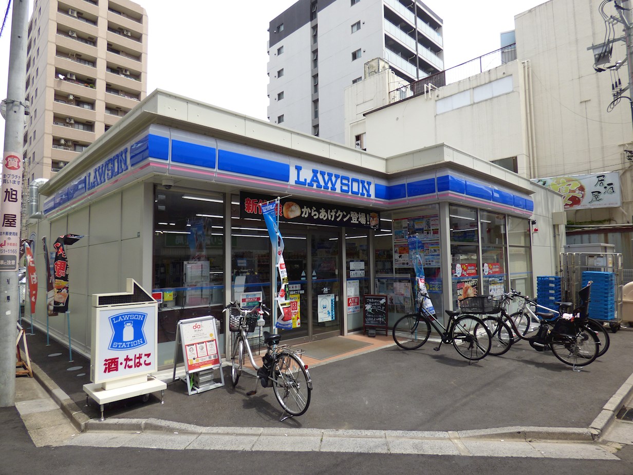 アクシーズタワー川口並木 コンビニ