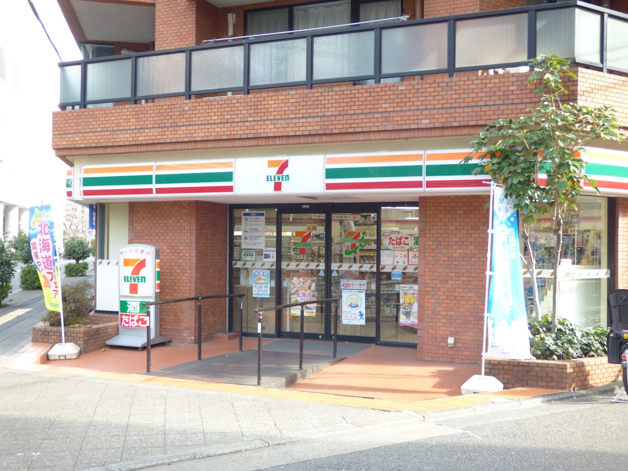 AZEST川口 コンビニ