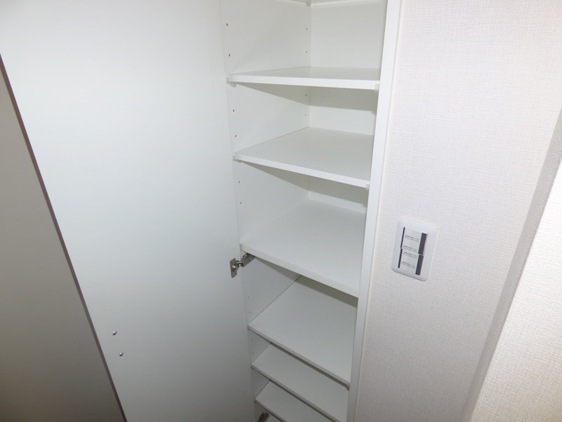 アルファコート西川口19 収納